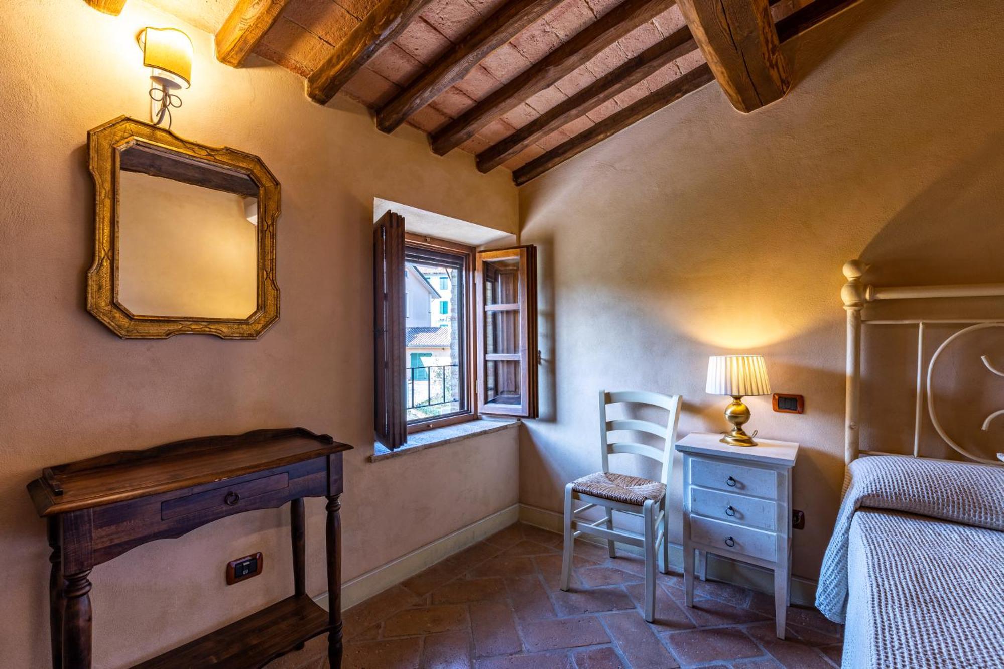 La Terrazza Villa Chianni Exteriör bild