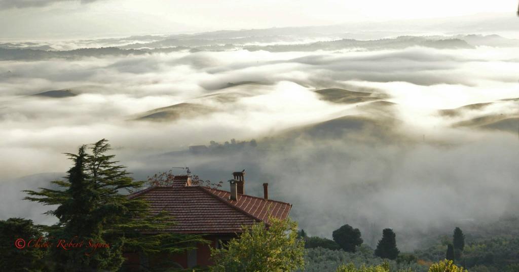 La Terrazza Villa Chianni Exteriör bild